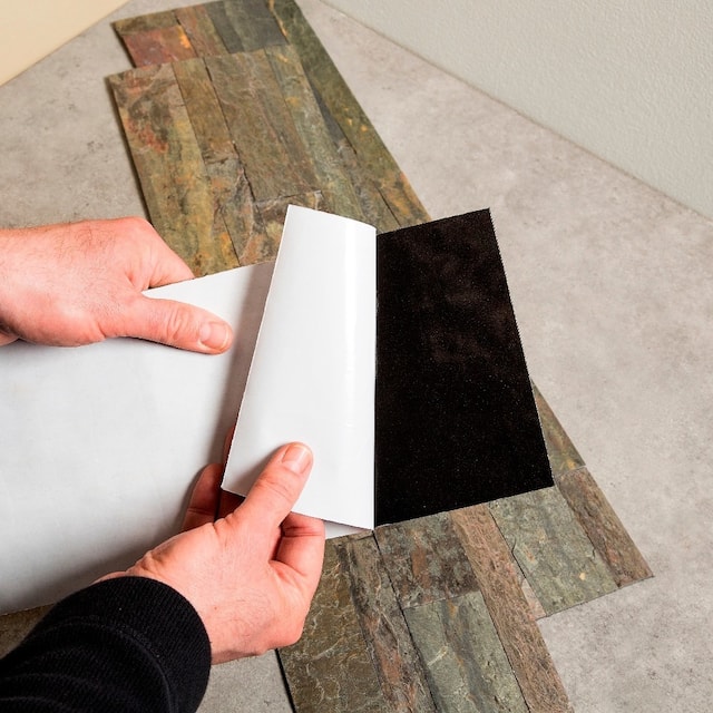 Aspect 6x24-inch Weathered Quartz Peel-and-Stick Stone Backsplash Tile