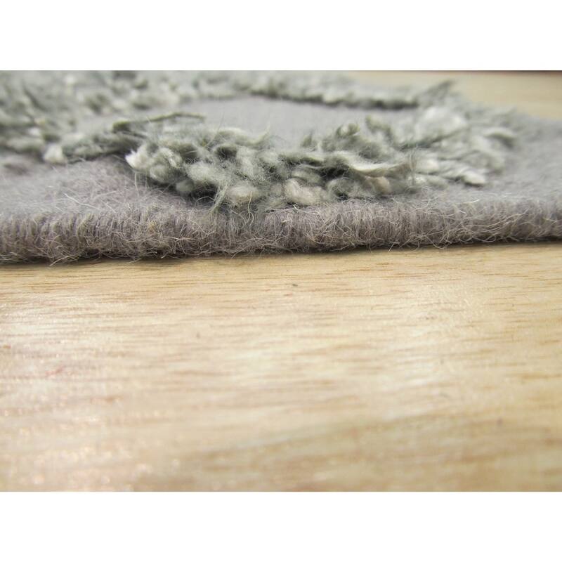 Handwoven Wool & Viscose Gray Transitional Trellis Marakesh Trellis Rug (8' x 10') - 8' x 10'