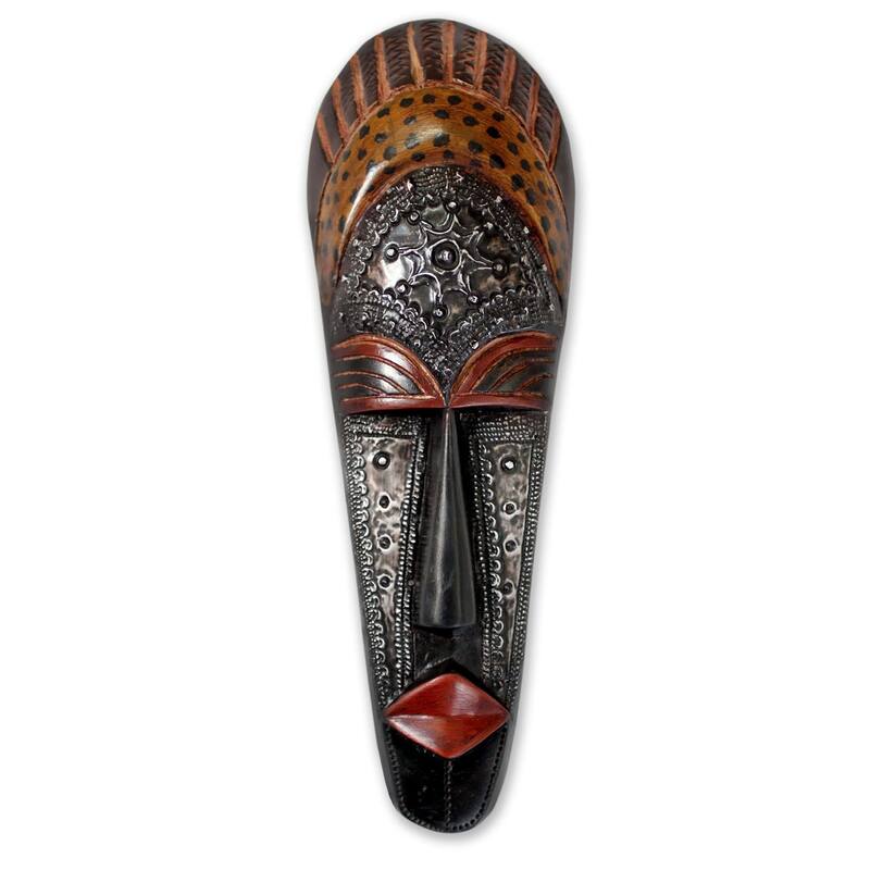 Handmade Sese Wood 'Queen Aura Poka' Mask (Ghana) - black/yellow