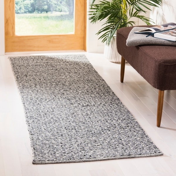 Safavieh Hand-Woven Montauk Cotton Rug - 2' 3 x 7'