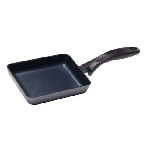 Swiss Diamond Japanese Tamagoyaki Black Aluminum 5-inch x 7-inch Omelet Pan