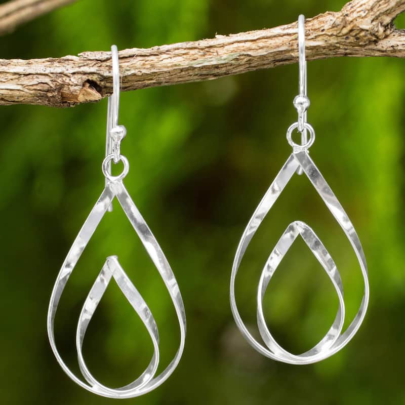 Handmade Sterling Silver 'Lotus Flame' Earrings (Thailand) - 1.6L*0.6W