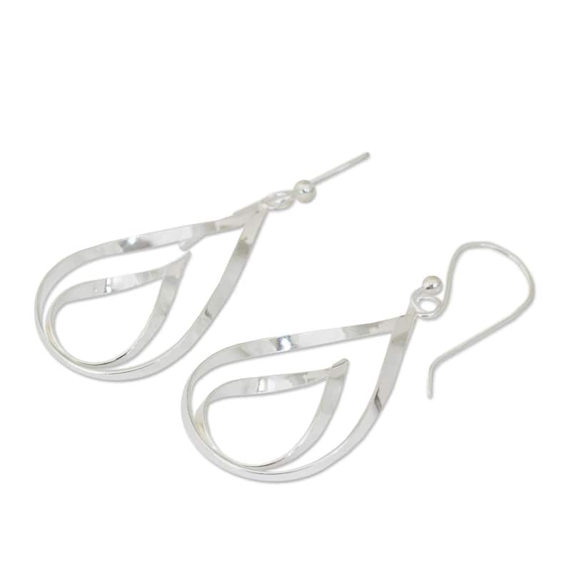 Handmade Sterling Silver 'Lotus Flame' Earrings (Thailand) - 1.6L*0.6W