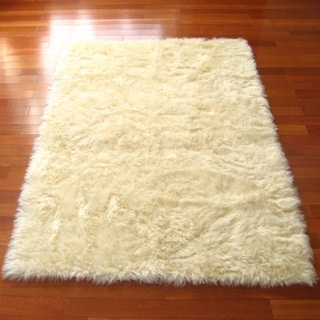 Ivory Classic Sheepskin Faux Fur Rectangle Rug (2'3 x 3'7) - 2'3" x 3'7"