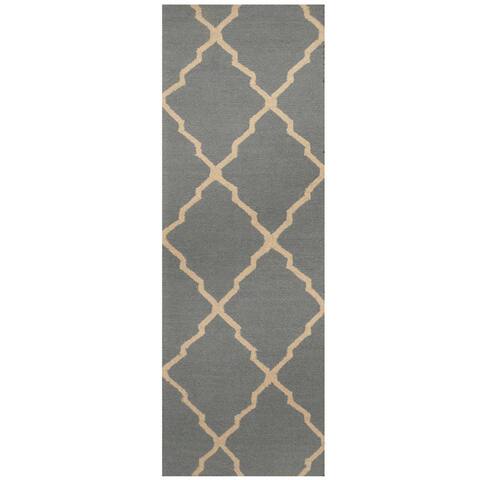 Handmade One-of-a-Kind Trellis Wool Runner (India) - 2'6 x 7'