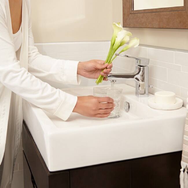 American Standard Studio 0621.001.020 White Porcelain 18.5-inch x 22-inch Vessel Bathroom Sink