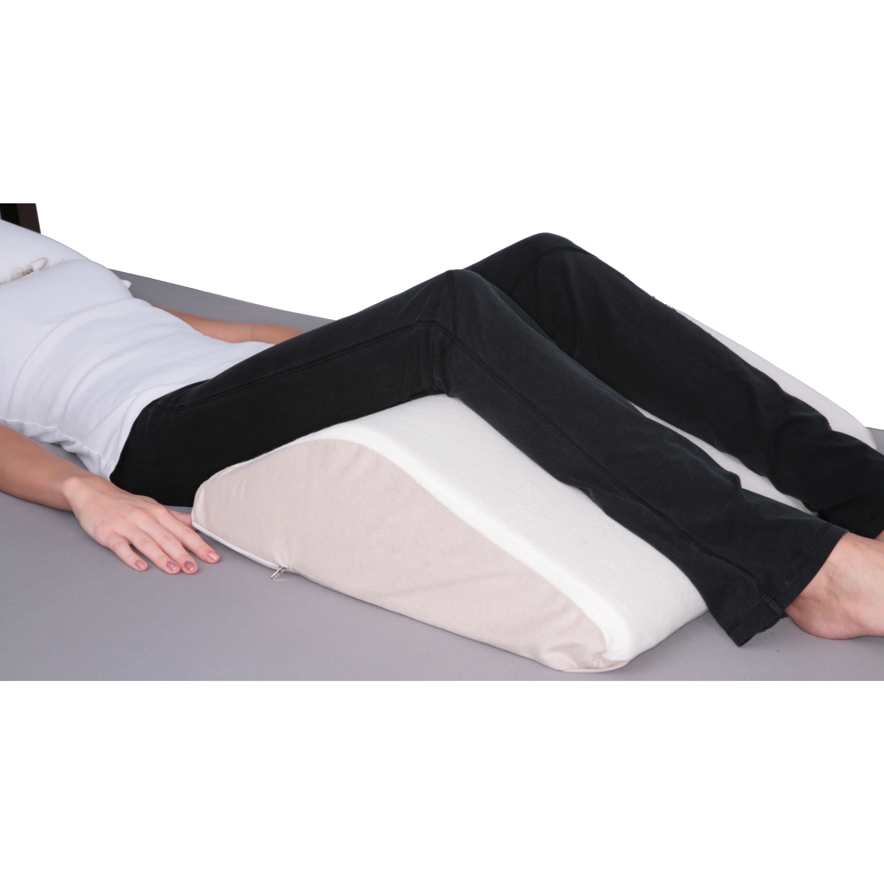 Double-sided Grooved Memory Foam Leg Support Pillow - White - Bed Bath &  Beyond - 33364014