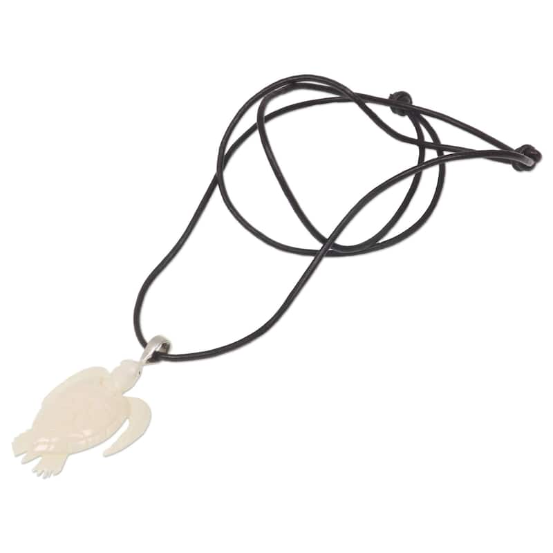 NOVICA Handmade White Turtle Leather Necklace (Indonesia)