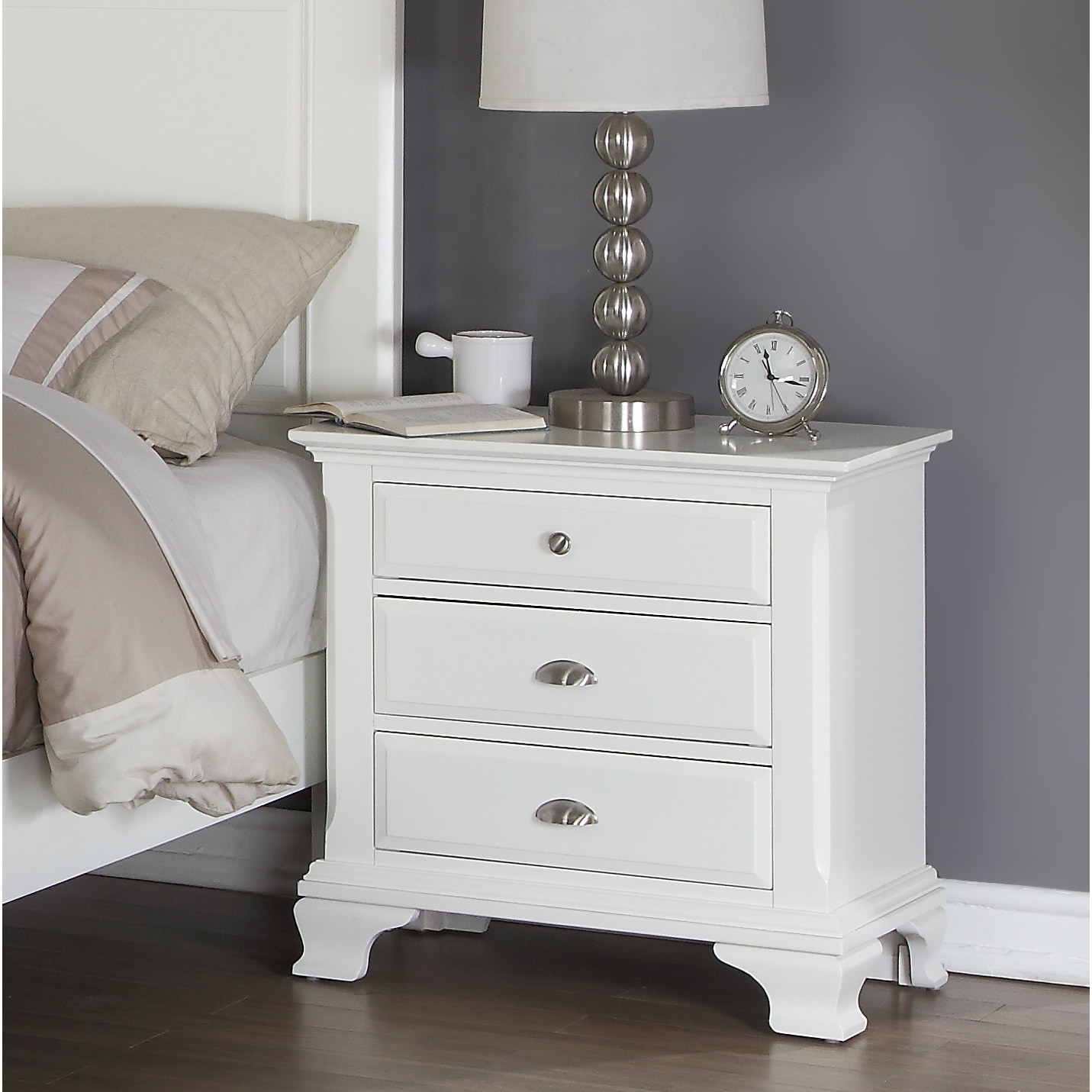 Shop Laveno 012 White Wood Bedroom Furniture Set Includes King Bed Dresser Mirror Night Stand And Chest Overstock 12064535