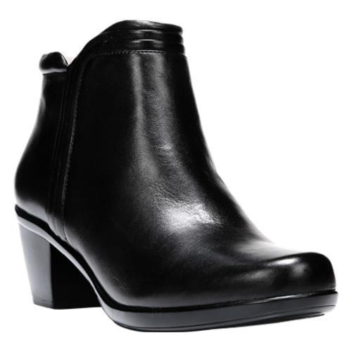 naturalizer elisabeth bootie