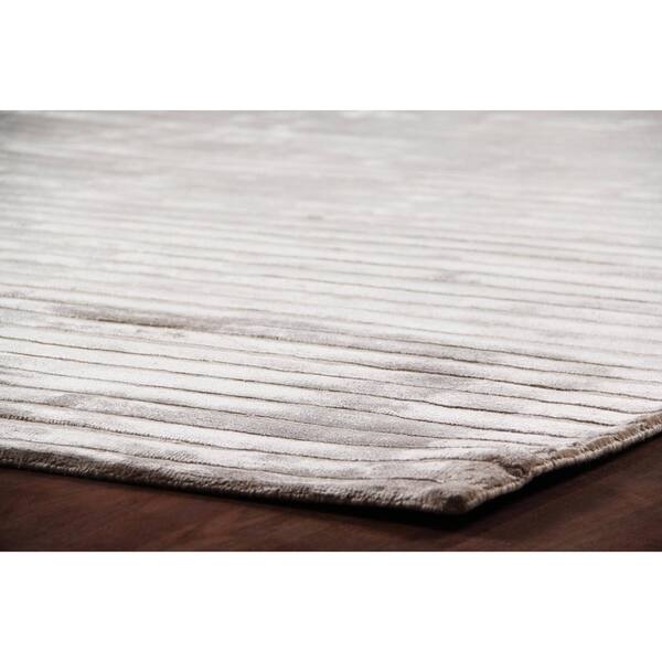Exquisite Rugs Perry Modern Classic Heathered Sky Blue Bamboo Silk Rug 6 X 9 6 X 9 Kathy Kuo Home