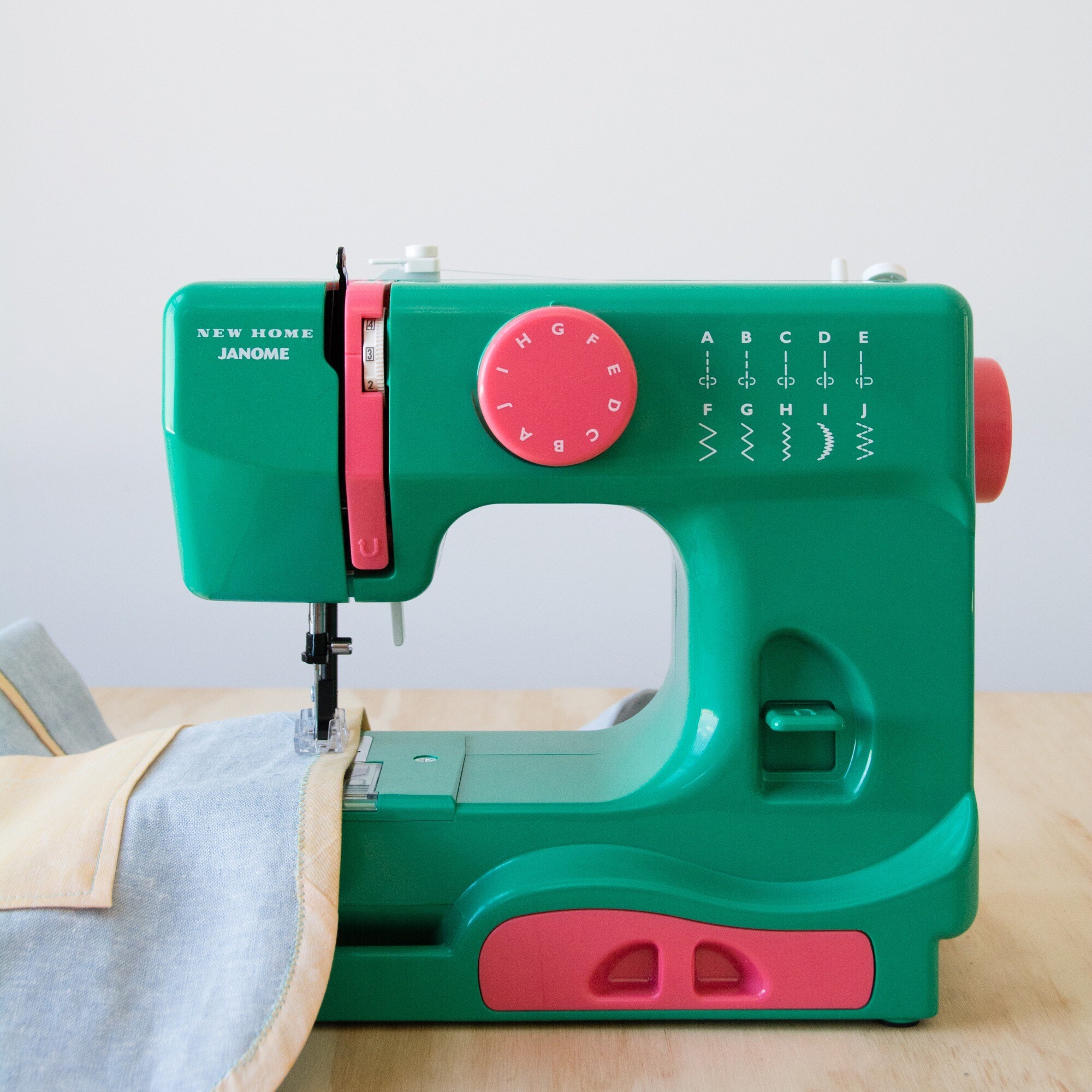10-Stitch Sewing Machine