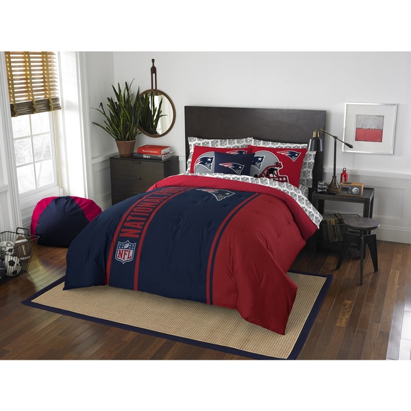 The Northwest Company NFL New England Patriots Full 7-piece Bed in a Bag with Sheet Set