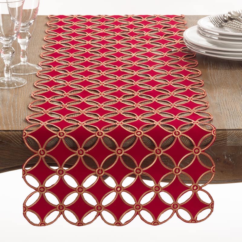 Buche de Noel Collection Holiday Design Table Runner