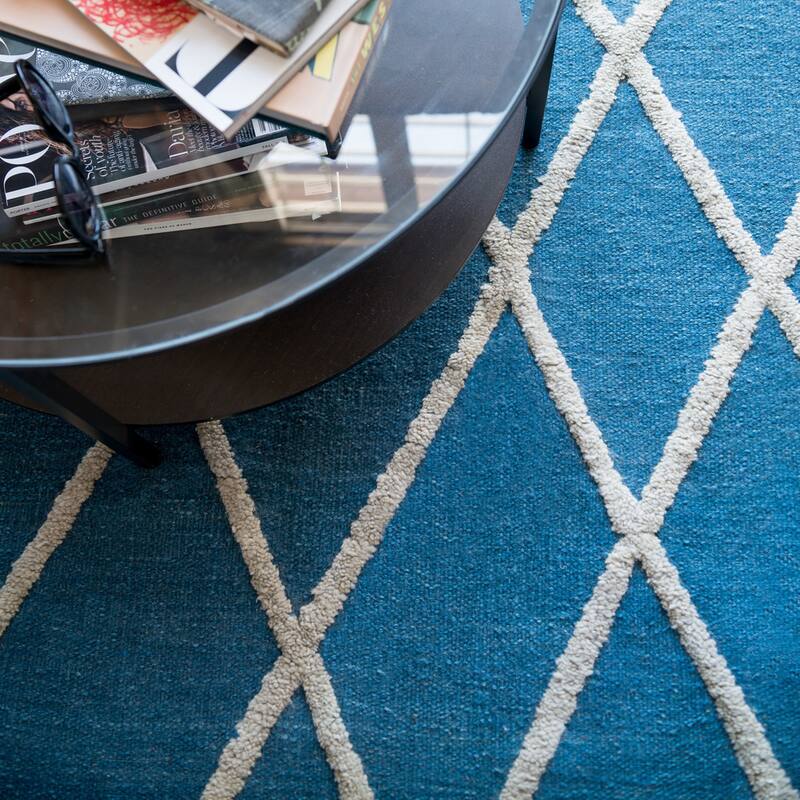 Alexander Home Lennon Diamond Handcrafted 100% Wool Rug