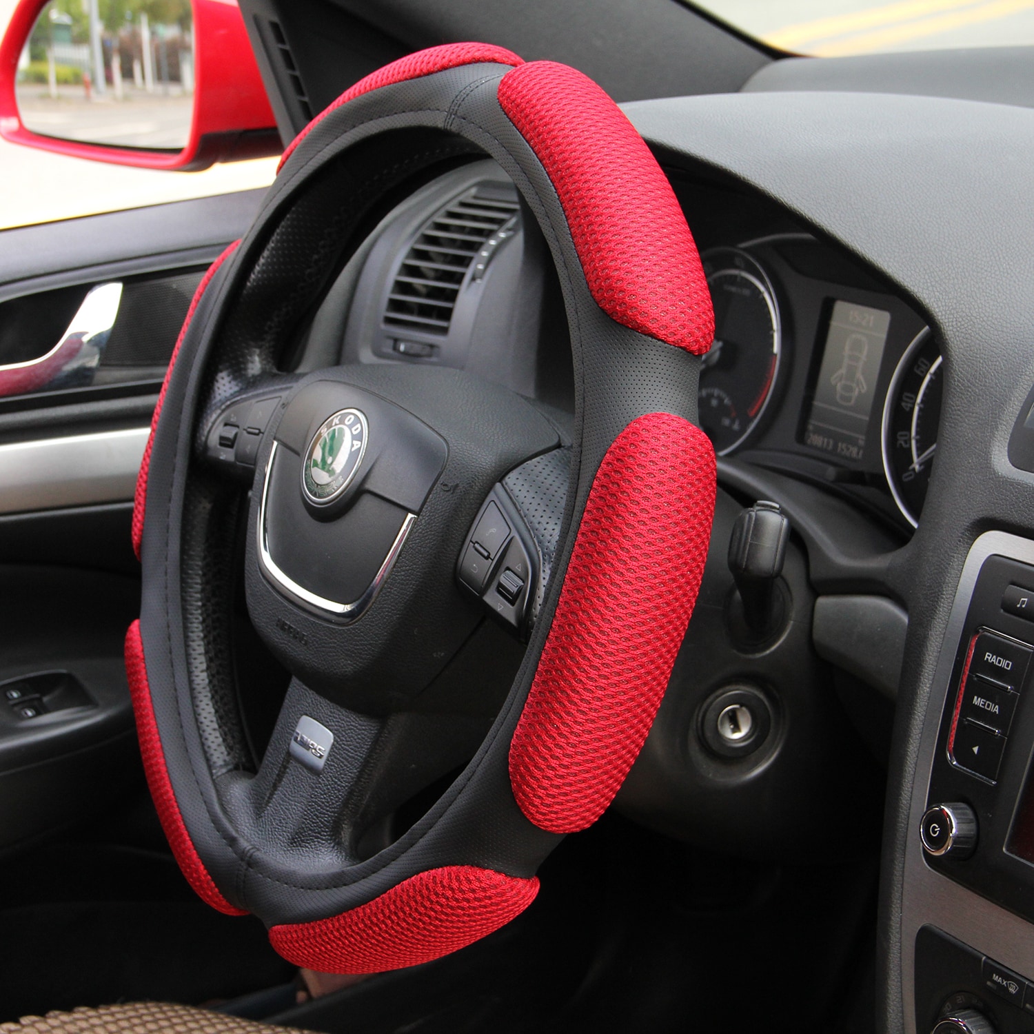Heated Car Handlebar Cover Universal Type Steering Wheel Cover