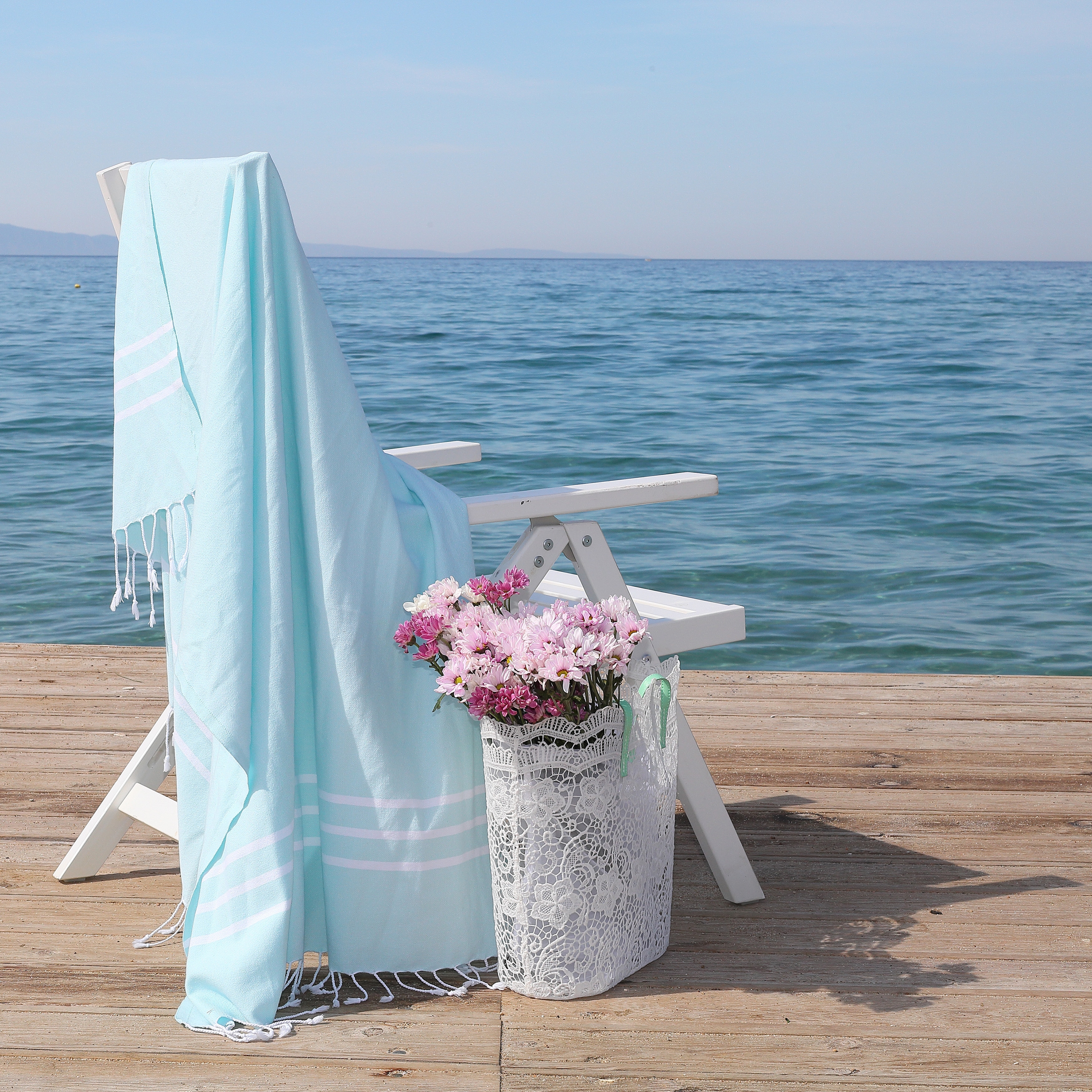 https://ak1.ostkcdn.com/images/products/12177938/Authentic-Ella-Soft-Aqua-Monogrammed-Pestemal-Fouta-Turkish-Cotton-Bath-Towel-b926d749-297e-4733-8fa2-c104a570f124.jpg