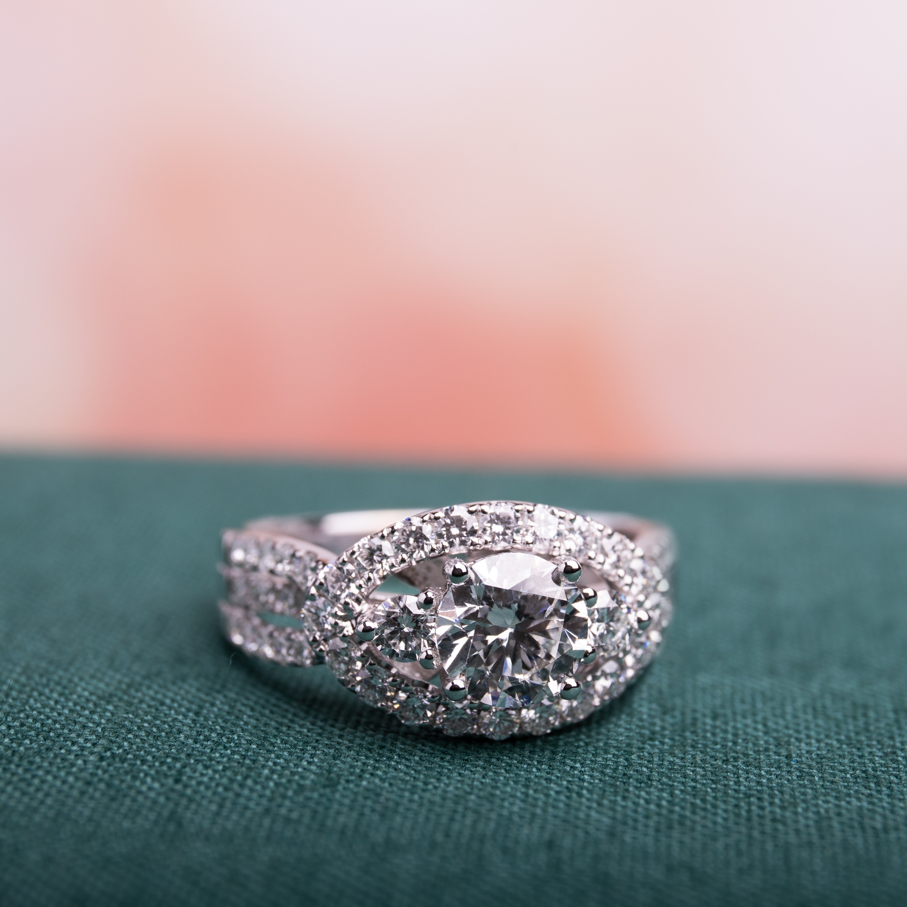 Miadora Signature Collection 14k White Gold 1 7/8ct TDW Certified Diamond 3-Stone Infinity Engagement Ring