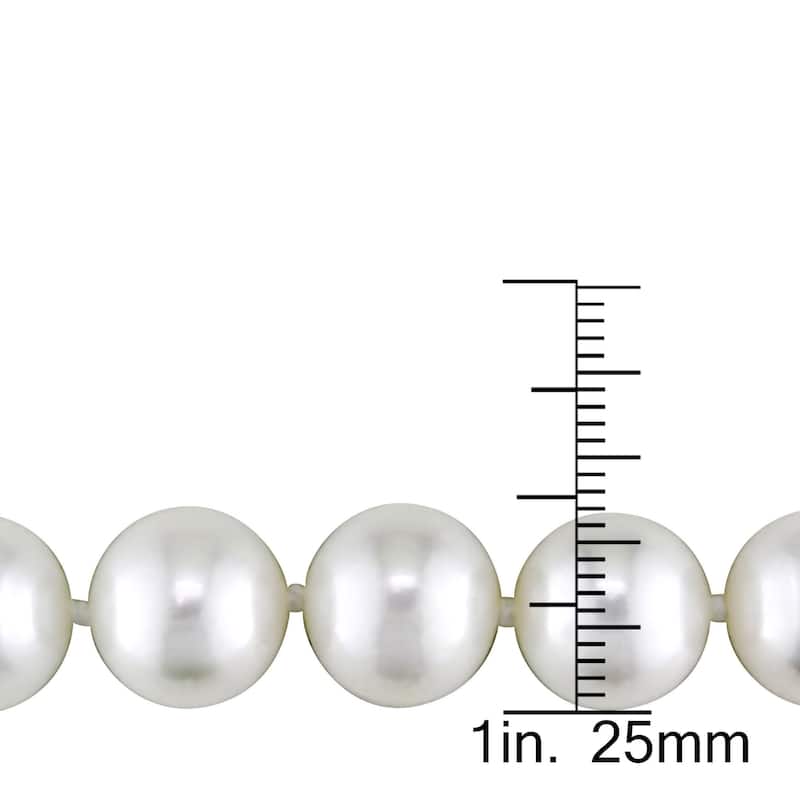 Miadora 14k White Gold Cultured Freshwater Pearl Strand and Diamond Accent 18 inch Necklace (11.5-12.5mm)