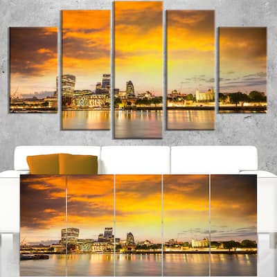 Financial District of London at Twilight - Cityscape Canvas print - Multi-color