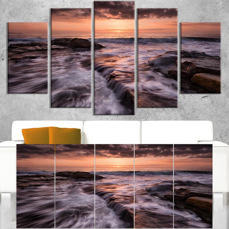 Exotic Flow Of Waters Over Rocks - Contemporary Seascape Art Canvas 