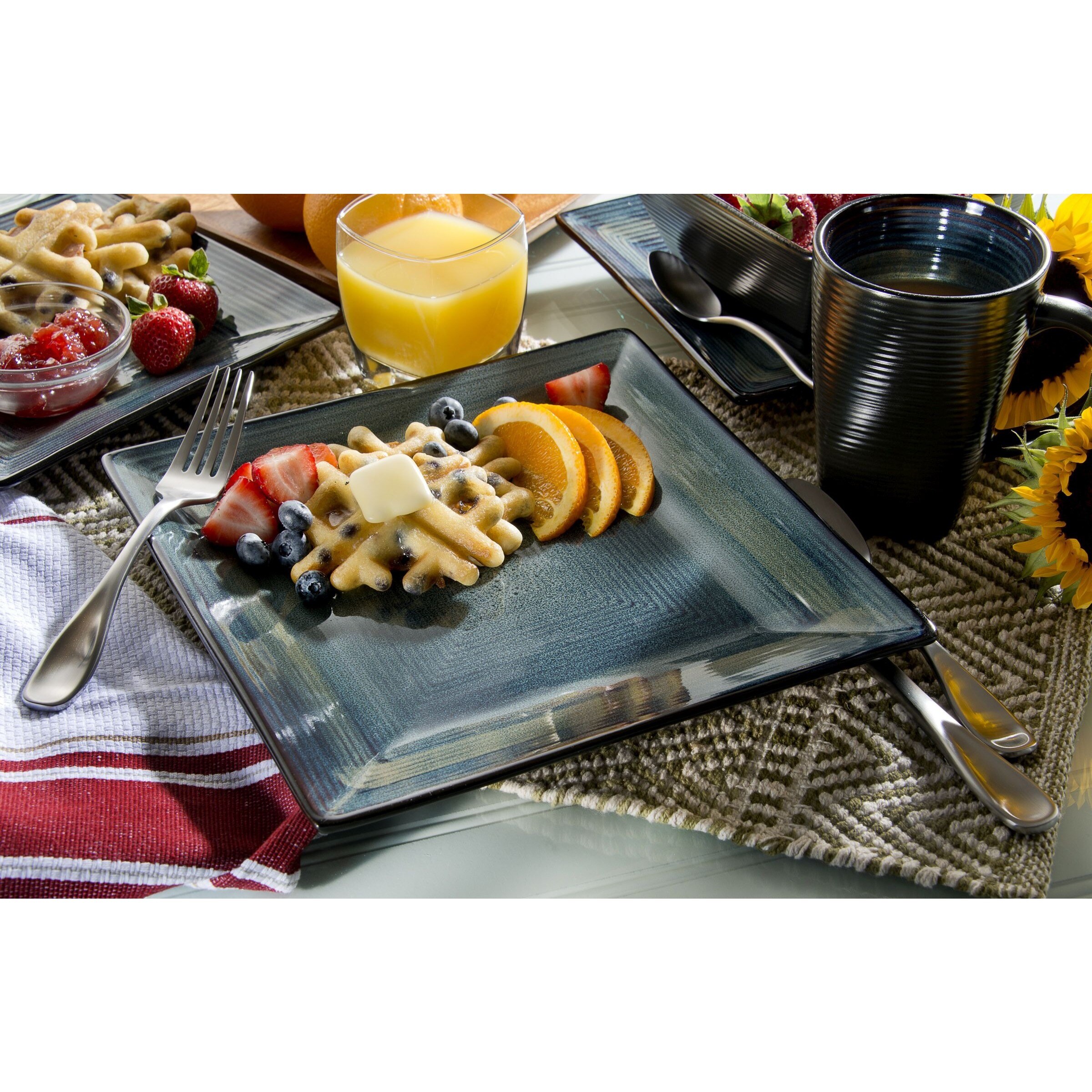 Oneida Adriatic Blue Stoneware 32-piece Dinnerware Set (Service