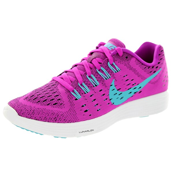 fuchsia nike running shoes