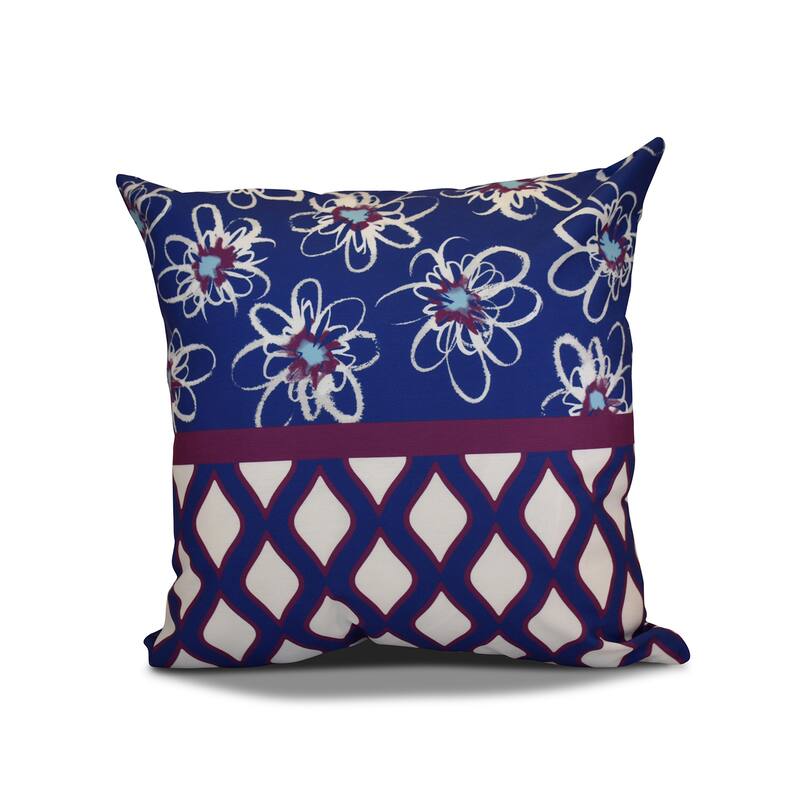 20 x 20-inch Penelope Trellis Geometric Holiday Print Outdoor Pillow