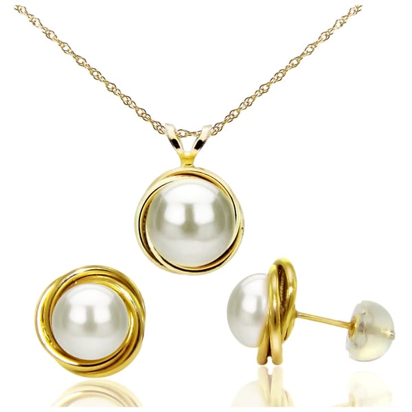 pearl pendant and earrings