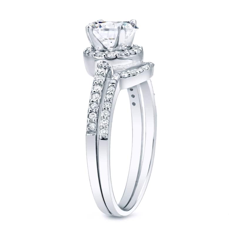 Auriya Platinum 1ctw Round Halo Diamond Engagement Ring Set