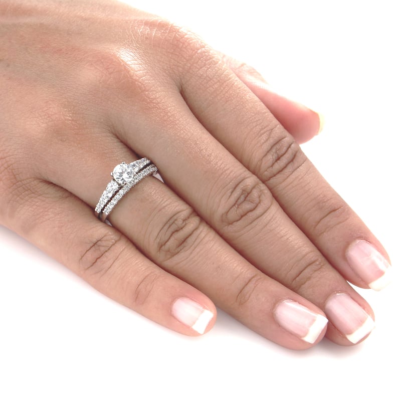 Auriya Platinum 1ct TDW Certified Round Diamond Engagement Ring Set