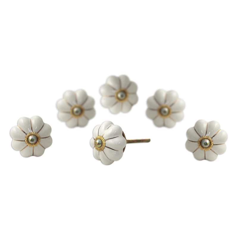 Set of 6 Handcrafted Ceramic 'Pale Floral Beauties' Cabinet Knobs (India)