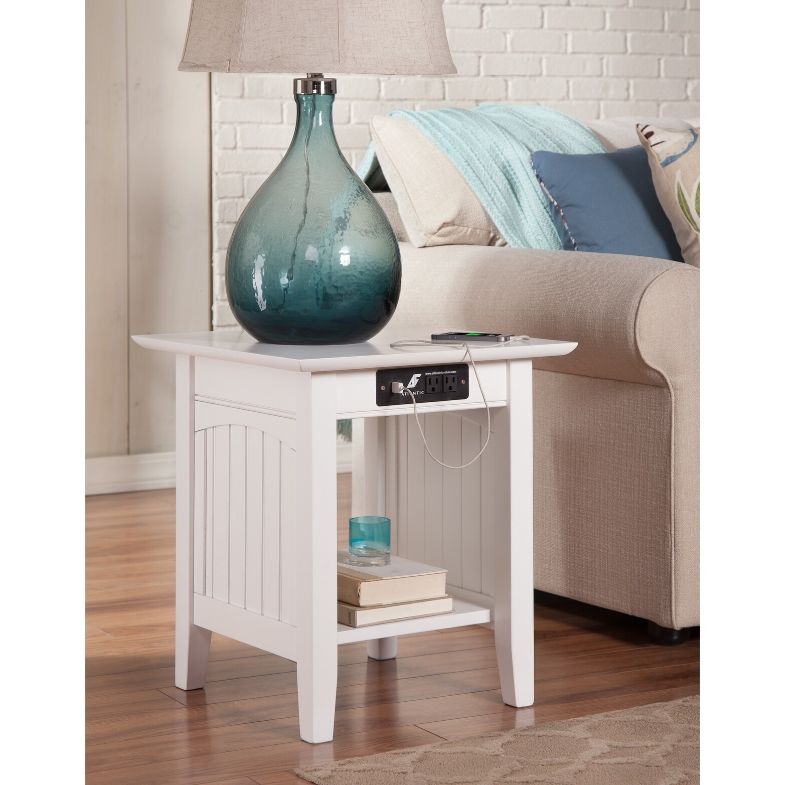 Shop Nantucket End Table With Charging Station In White On Sale Overstock 12434726