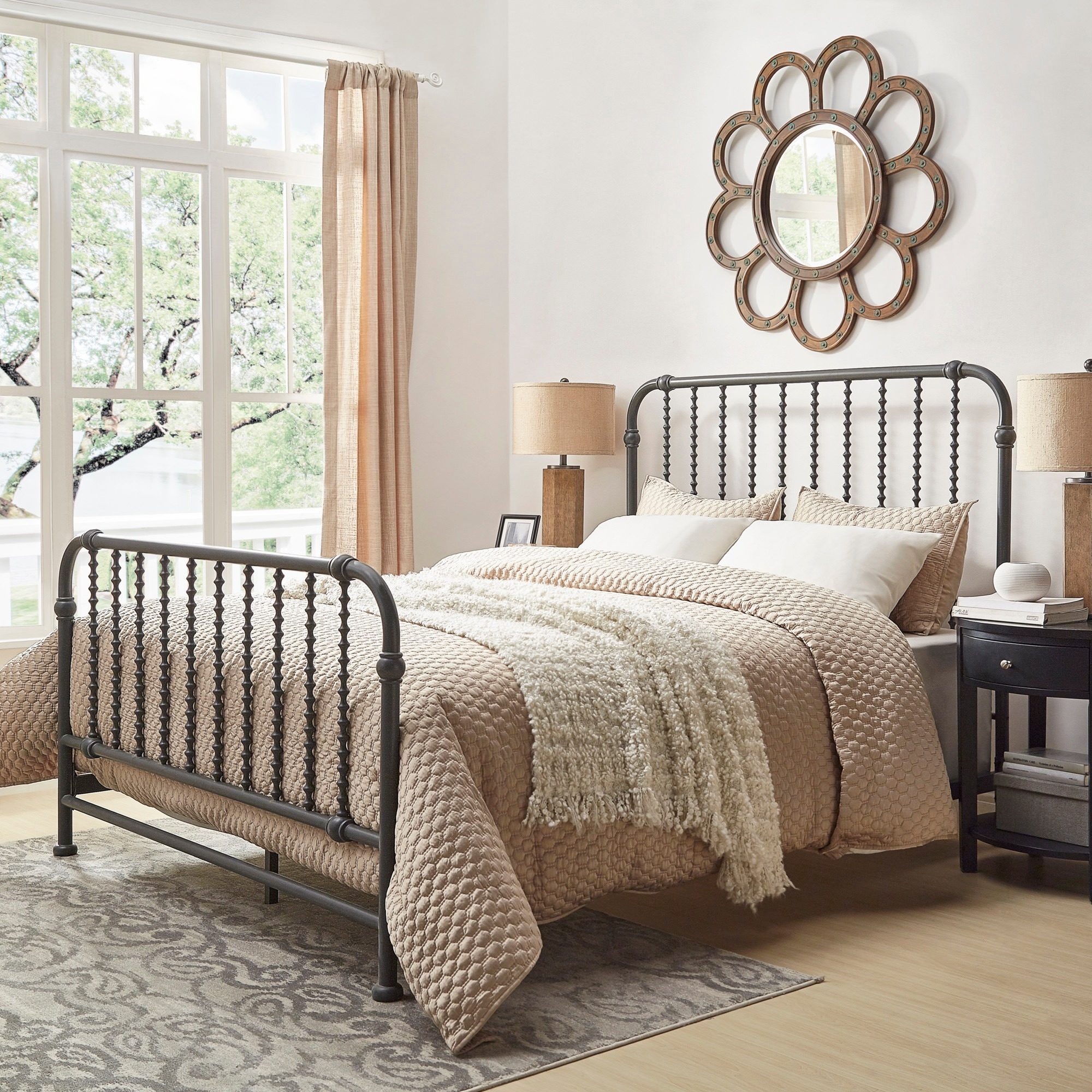 Gulliver Vintage Antique Spiral Full Iron Metal Bed By Spiral Full Iron Metal Bed