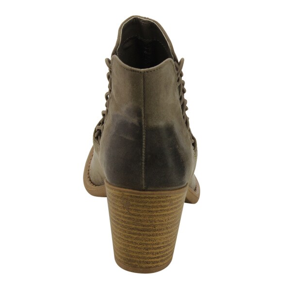 qupid side cut out booties