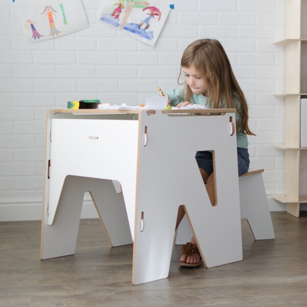 modern desk for kids