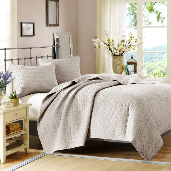Hampton Hill Velvet Touch Linen Coverlet Set