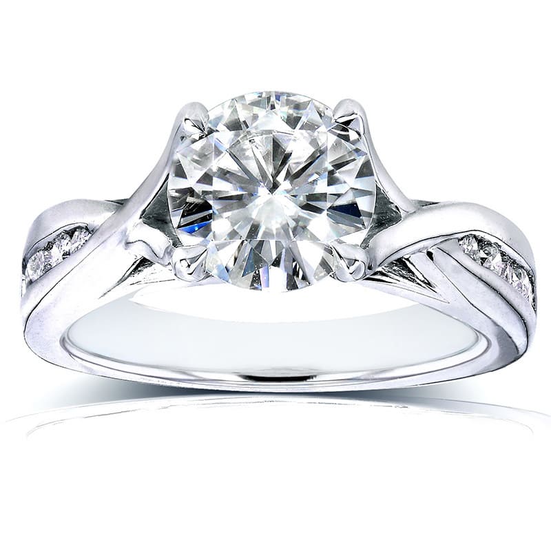 Annello by Kobelli 14k White Gold Forever One Moissanite and 1/5ct TDW Diamond Crossover Round Chann - 4