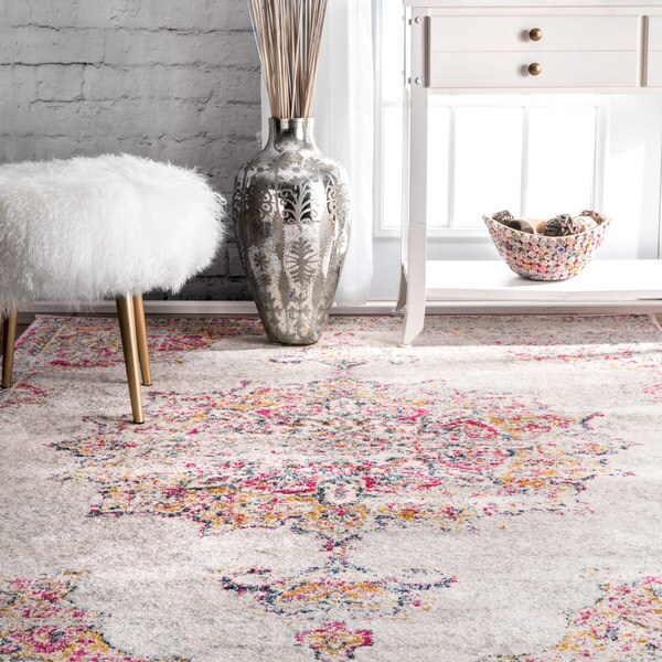 nuLOOM Vintage Persian Medallion Pink Rug (4' x 6') Free Shipping