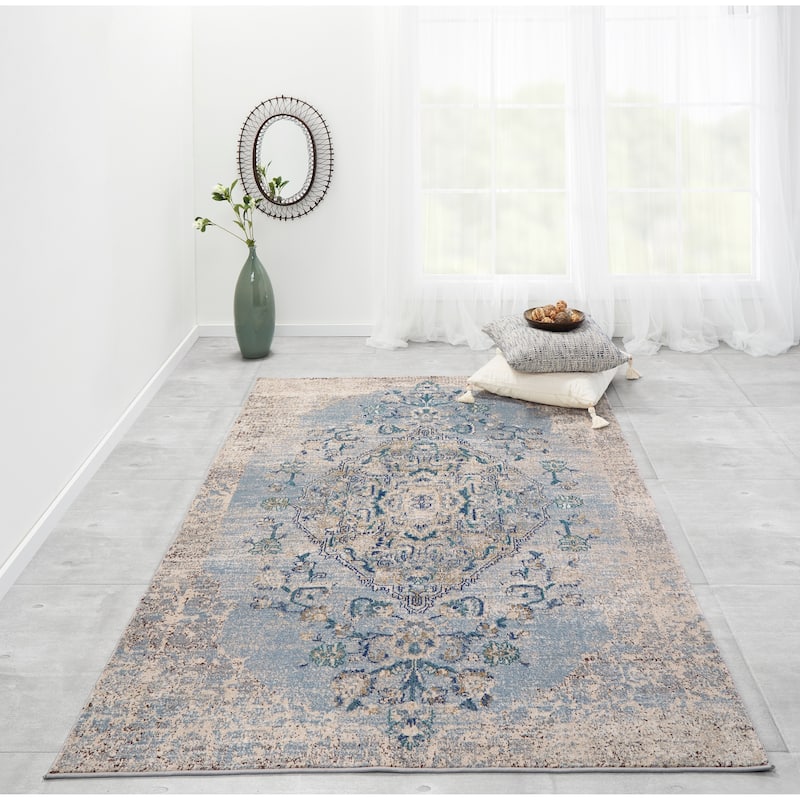 Momeni Amelia Polyester Blend Traditional Medallion Area Rug