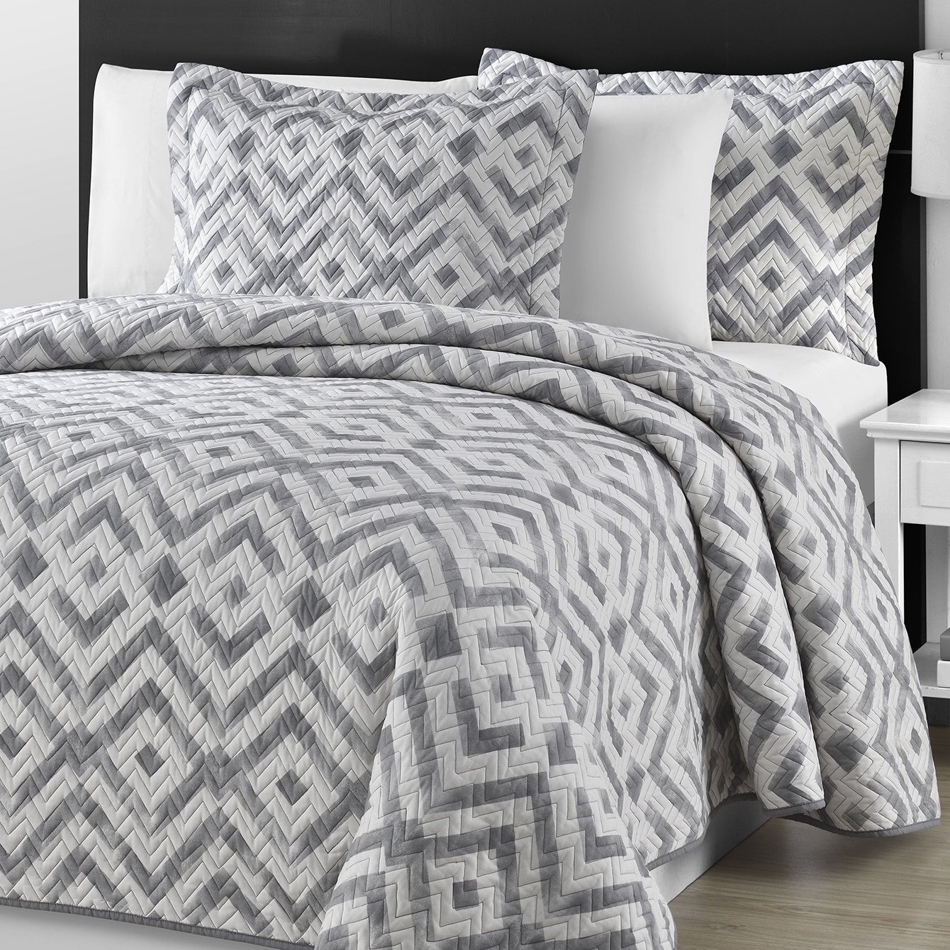 Shop Comfy Bedding Chevron Quilted Gray And Off White 3 Piece