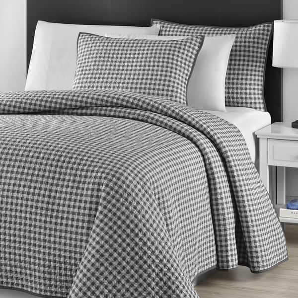 Shop Comfy Bedding Checkered Gray And Off White 3 Piece Coverlet