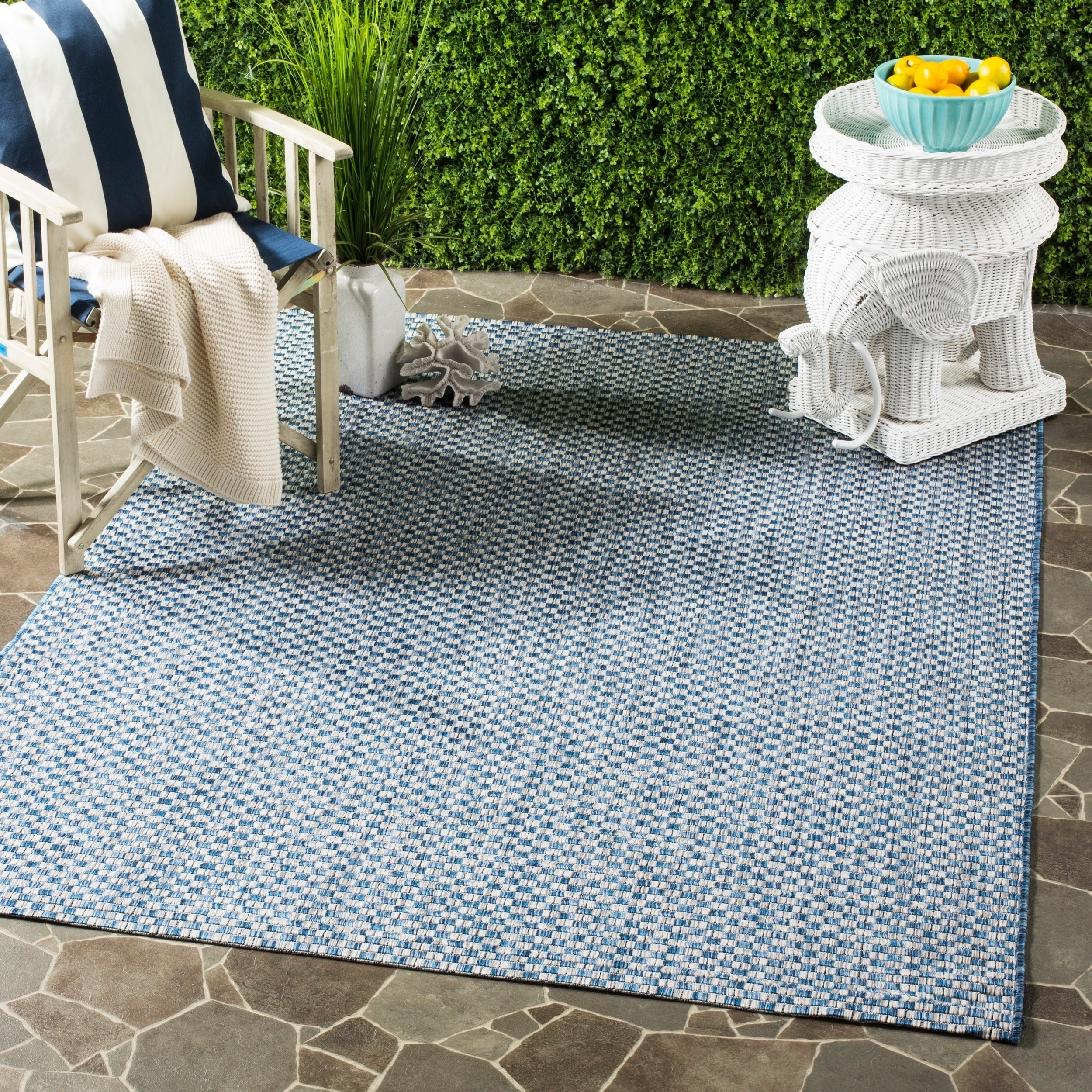 Shop Safavieh Indoor / Outdoor Courtyard Blue / Light Grey Rug 5' x 8