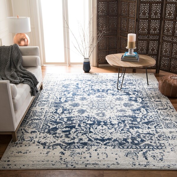 Safavieh Madison Vintage Snowflake Medallion Cream/ Navy Rug - 5'7" x 7'6"