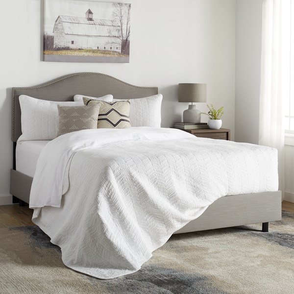 Skyline Furniture Linen Grey Nail Button Bed