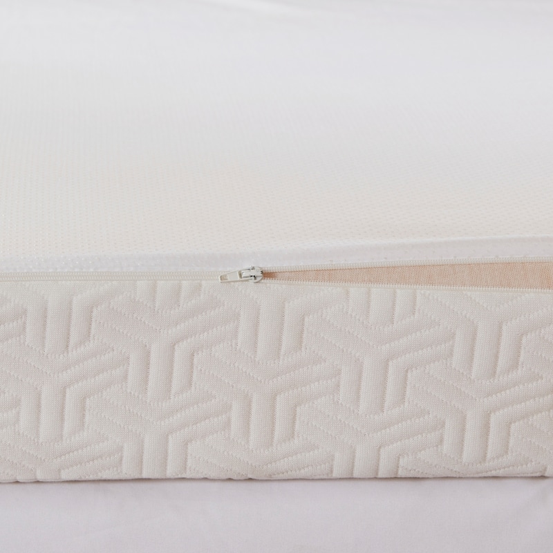 Madison Park 4-inch Memory Foam Stain Resistant and Non-skid Backing Mattress Topper - White