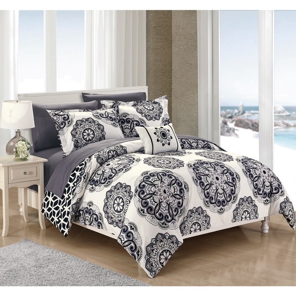 Porch & Den Prowers 8-piece BIB Black Comforter Set