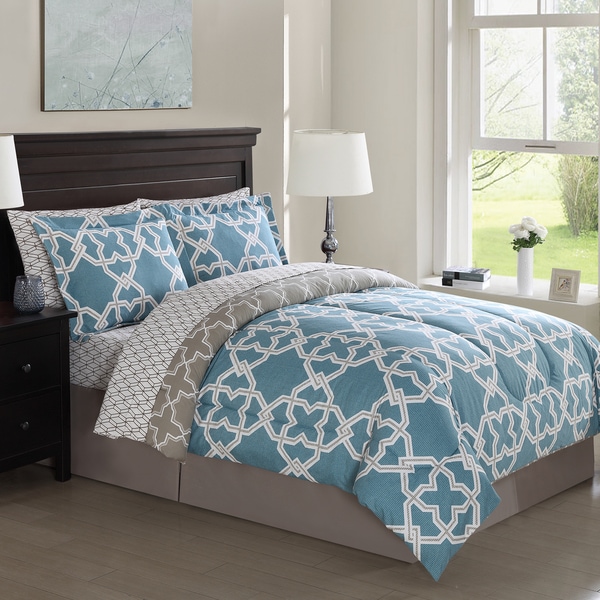 Bolton Gatework Reversible 8-piece Bed in a Bag Comforter Set