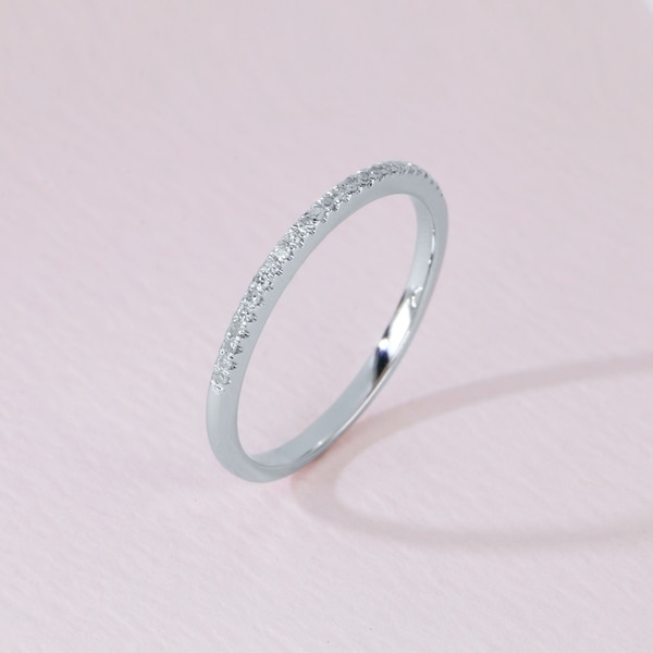 De Couer 10k White Gold 1/10ct TDW Wedding Band - White H-I