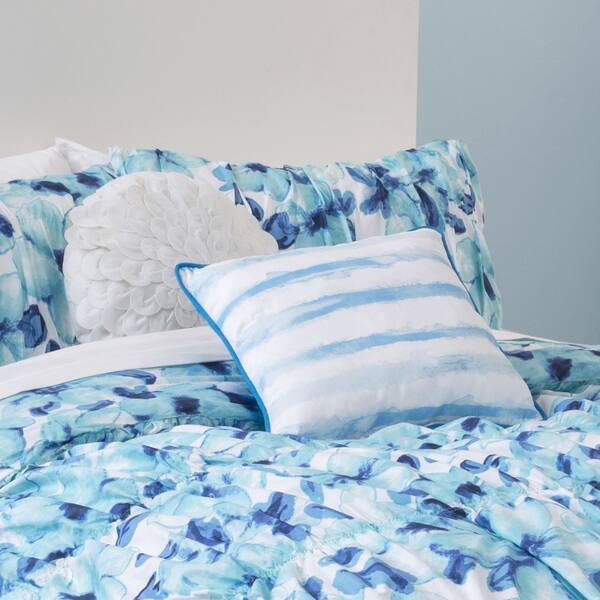 Shop Seventeen Cerulean Floral 5 Piece Comforter Set Free